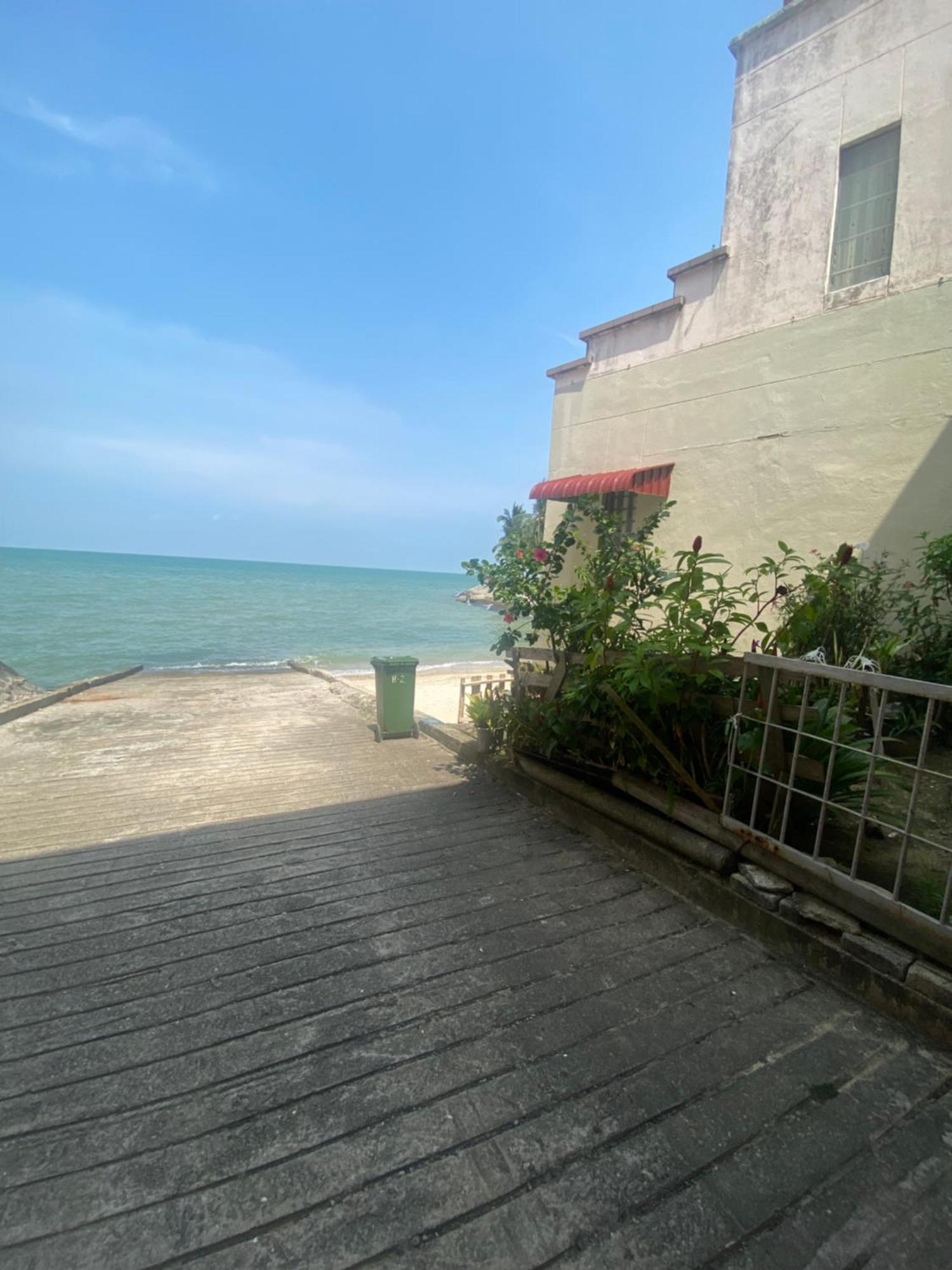 Pd Seaview Paradise Lagoon Apartment Port Dickson Ngoại thất bức ảnh