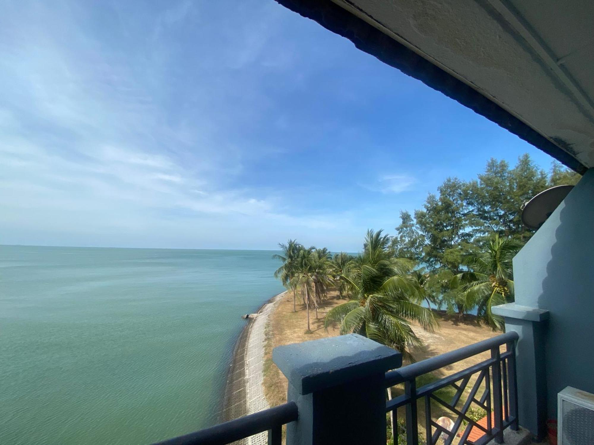 Pd Seaview Paradise Lagoon Apartment Port Dickson Ngoại thất bức ảnh