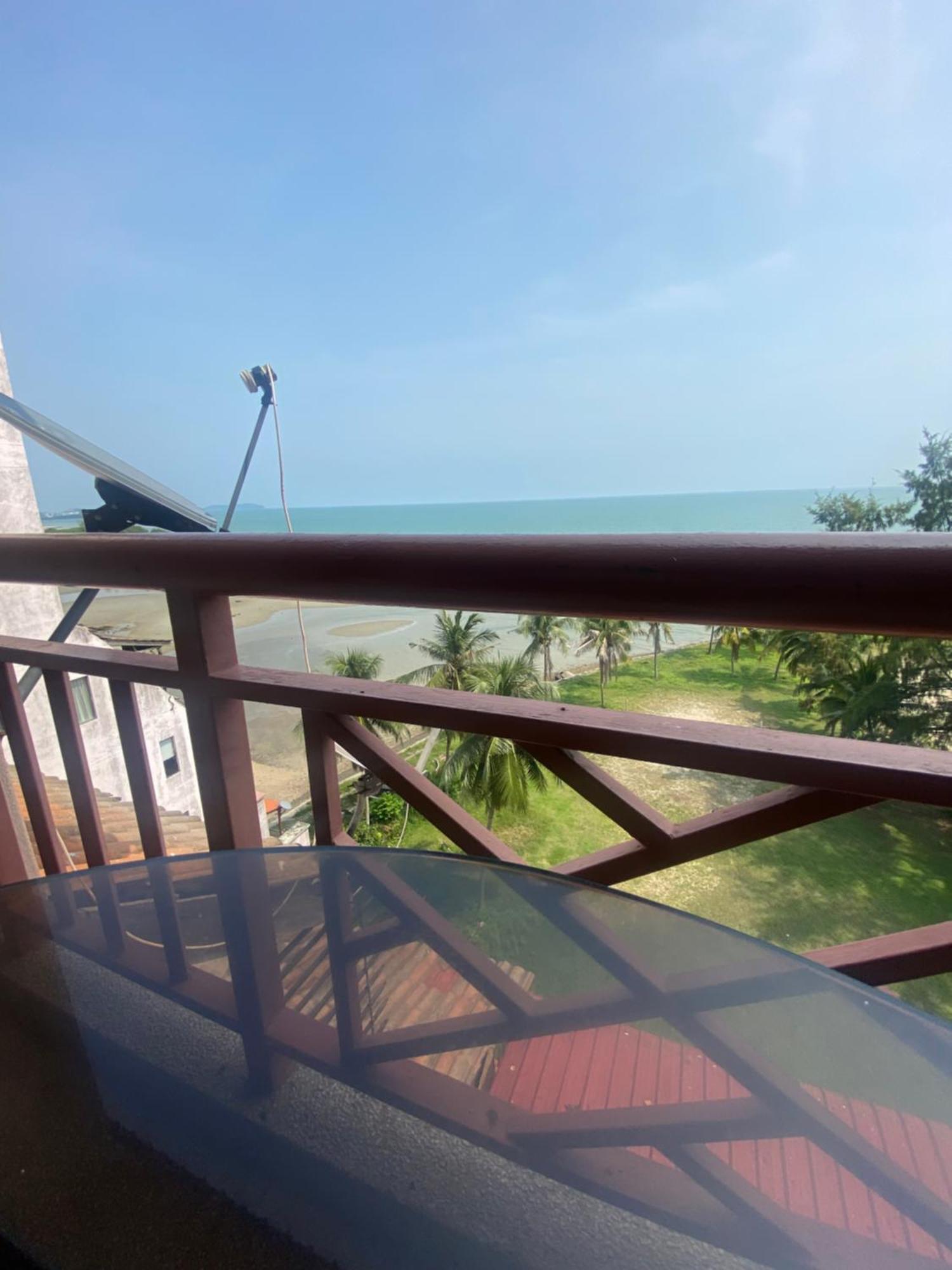 Pd Seaview Paradise Lagoon Apartment Port Dickson Ngoại thất bức ảnh