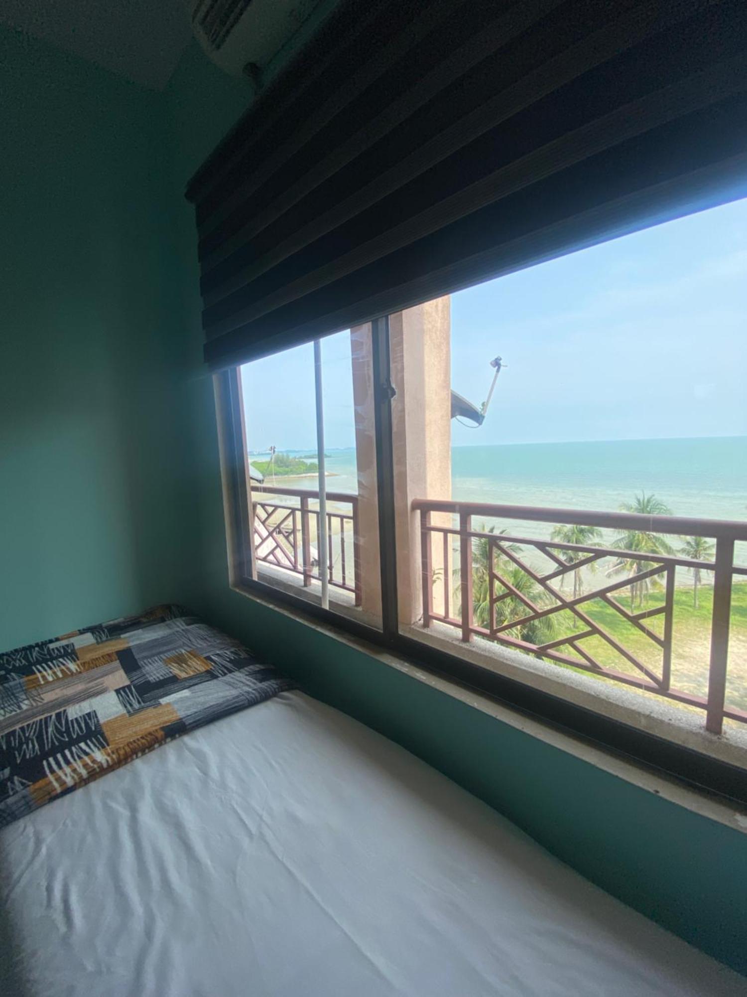 Pd Seaview Paradise Lagoon Apartment Port Dickson Ngoại thất bức ảnh